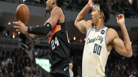 “尤文新帅履新，弗拉霍维奇两年后回归国家队再破门”